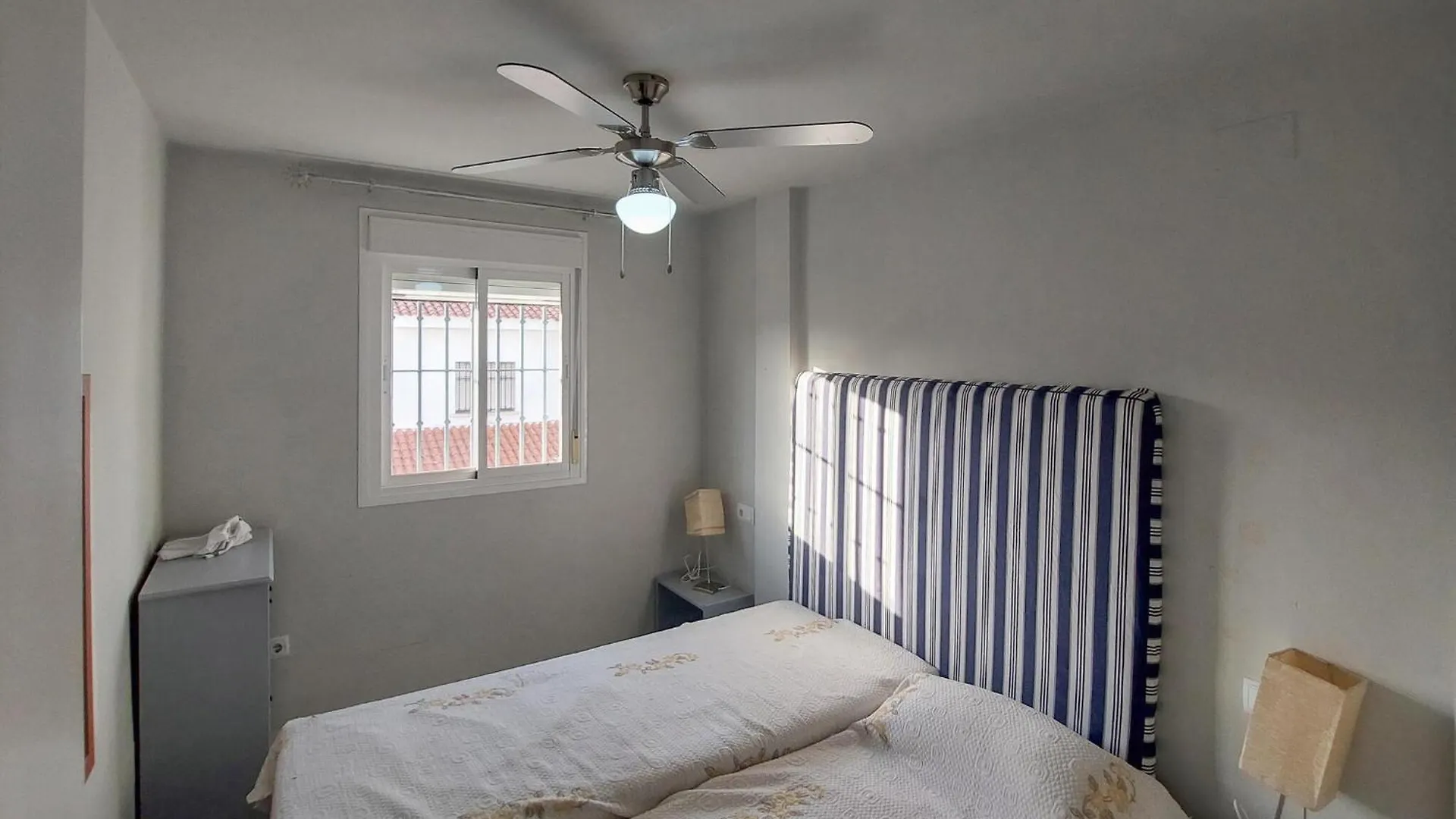 Awesome Home In Rota With Wifi 0*,